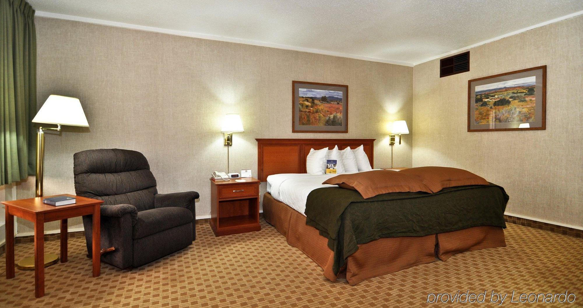 Days Inn & Suites By Wyndham Trinidad Room photo